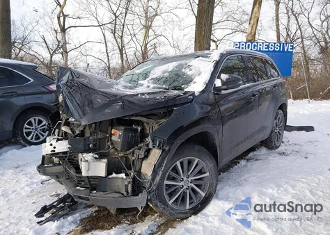 2019 Toyota Highlander Xle из США, поврежденный, VIN 5TDJZRFH7KS576597